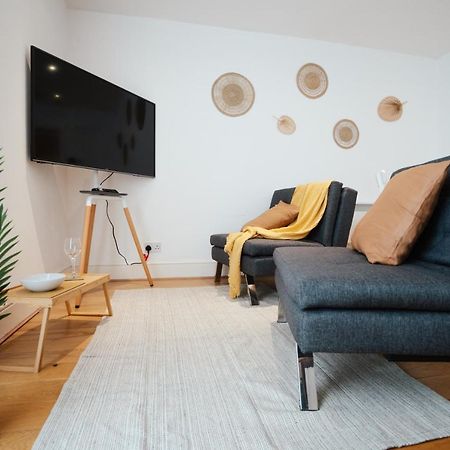 Cozy 1 Bed Apartment In Hackney London Eksteriør billede